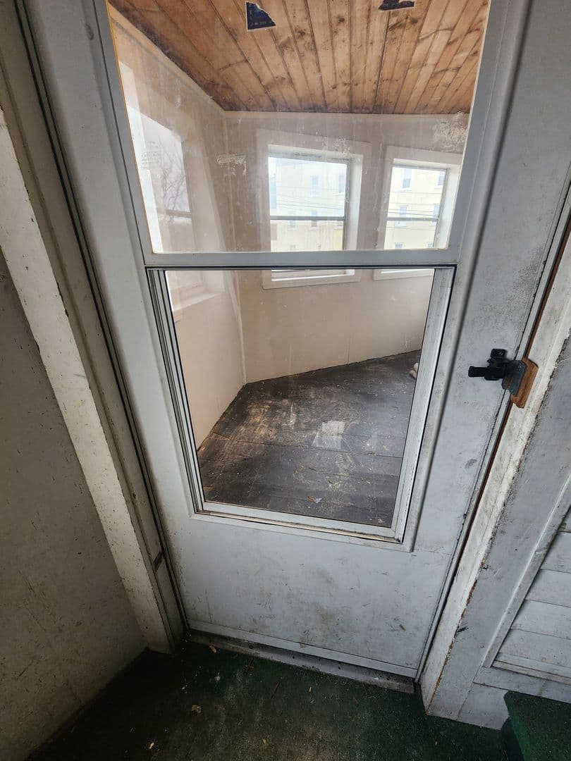 Winooski Apartment: 62 West Allen Street