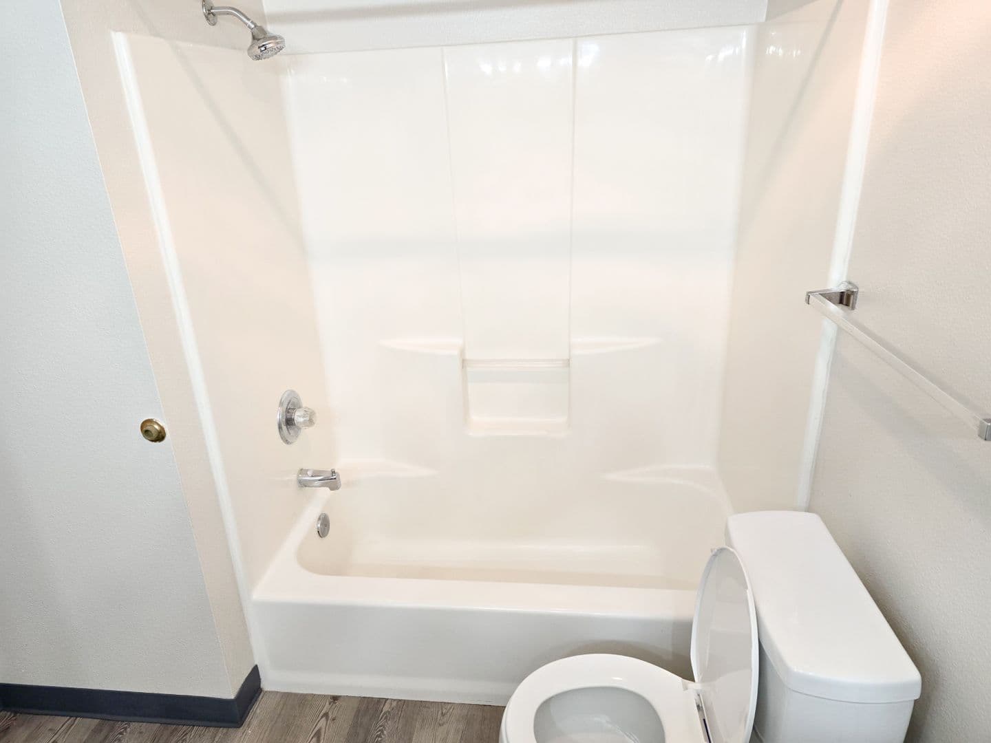 Coeur d' Alene Apartment: 2712 N Howard St