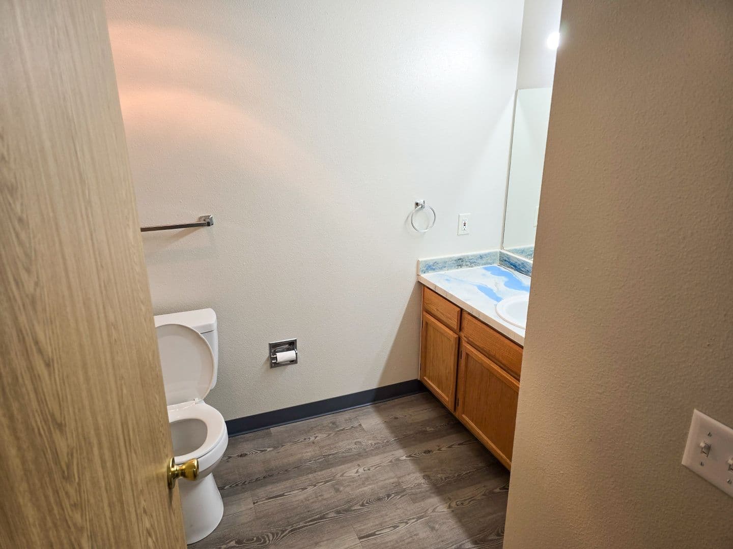 Coeur d' Alene Apartment: 2712 N Howard St