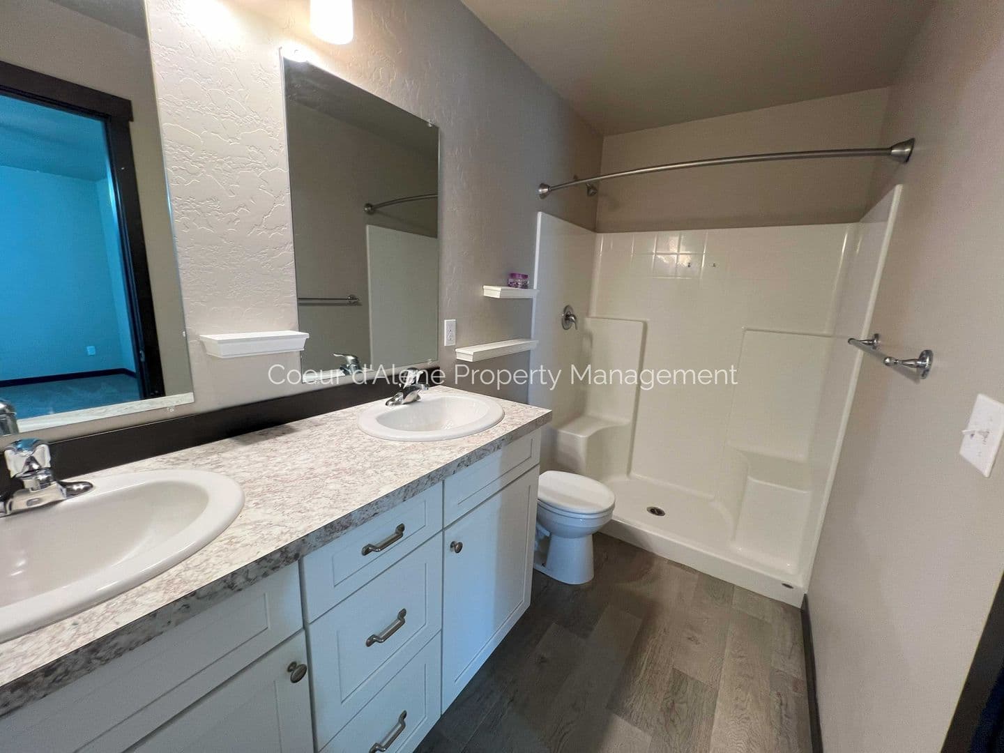 Post Falls House: 8334 Spokane St