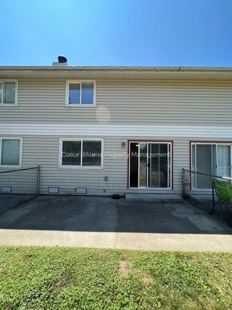 Coeur d'Alene Apartment: 3907 W Spiers Ave