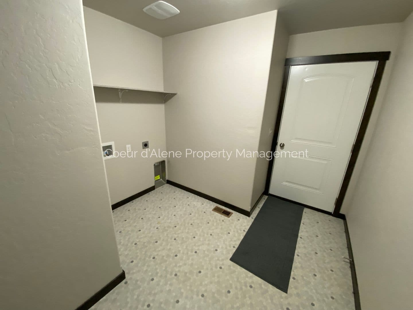 Post Falls House: 9026 N Scotsworth St