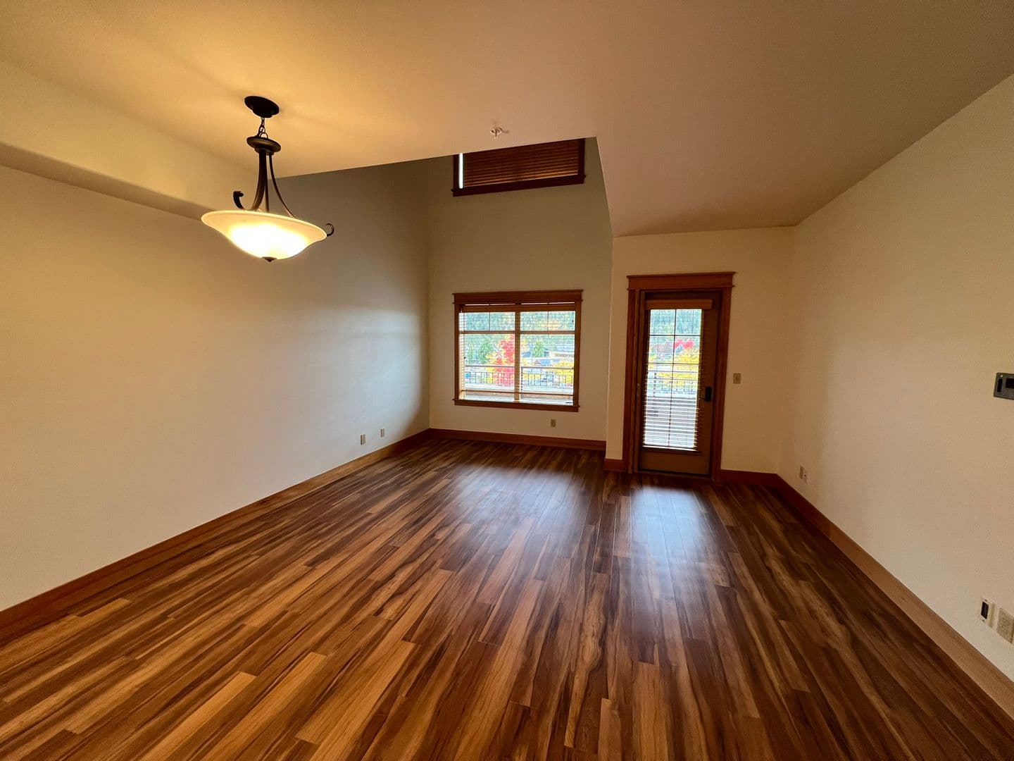 Coeur d'Alene Condo: 2151 N Main St #221
