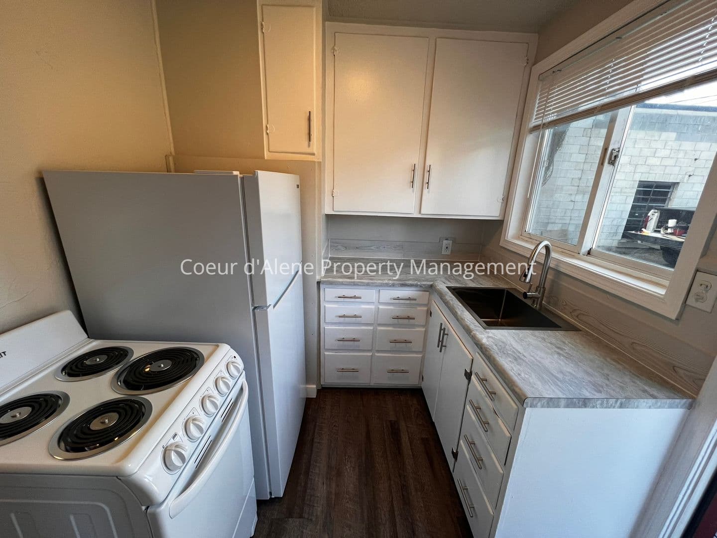 Coeur d'Alene Apartment: 413 E Indiana Ave