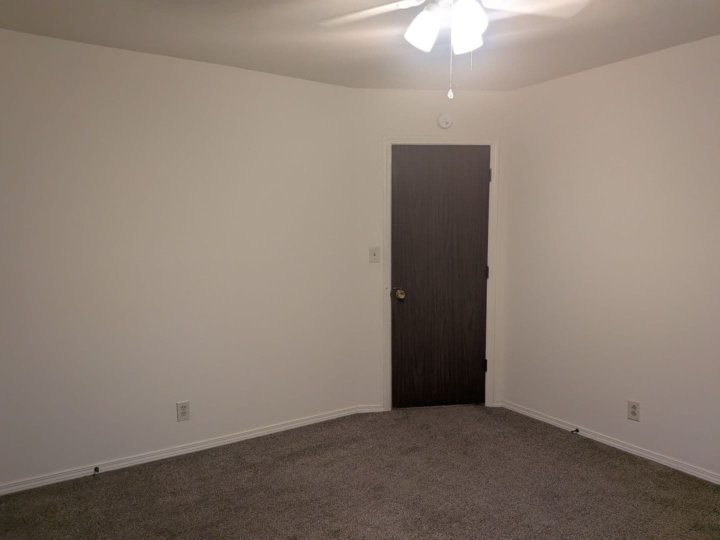 Columbia Apartment: 2411-2413 Kendallwood Rd