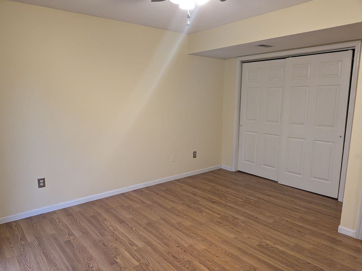 Columbia Condo: 4703 Brandon Woods St.