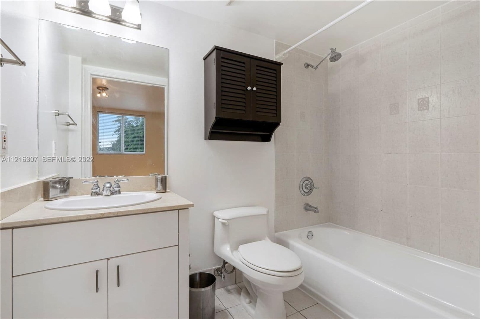 Surfside House: 8888 Collins
