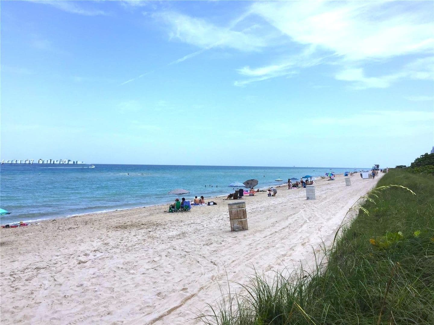 Surfside House: 8888 Collins