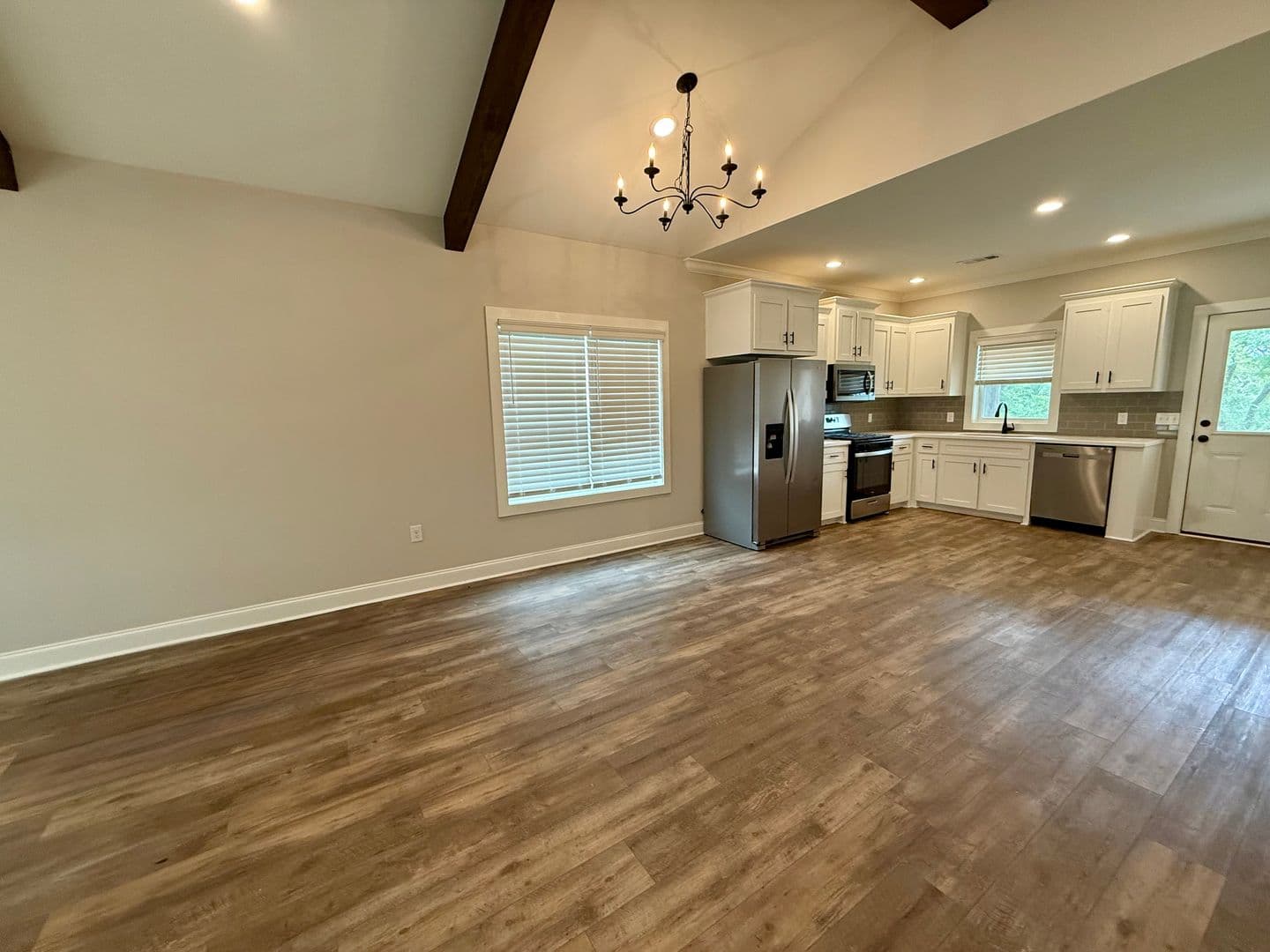 Troy House: 330 Orion St