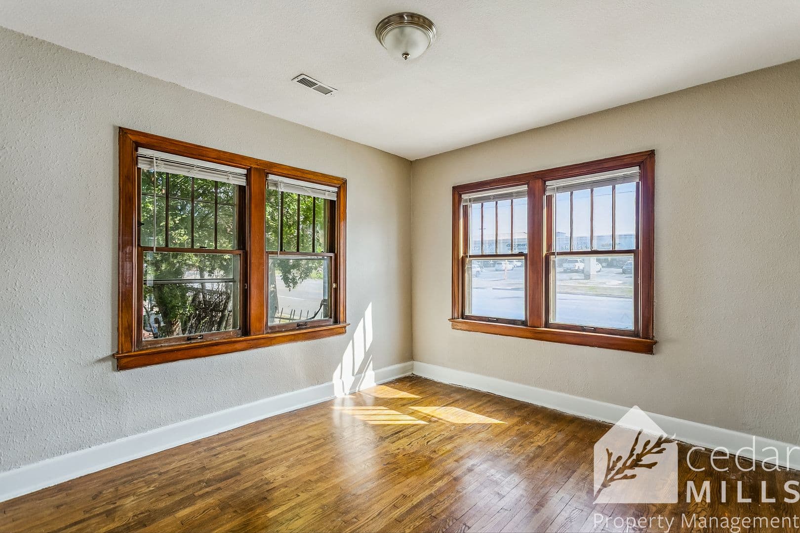 Wichita Apartment: 405 N. Hillside