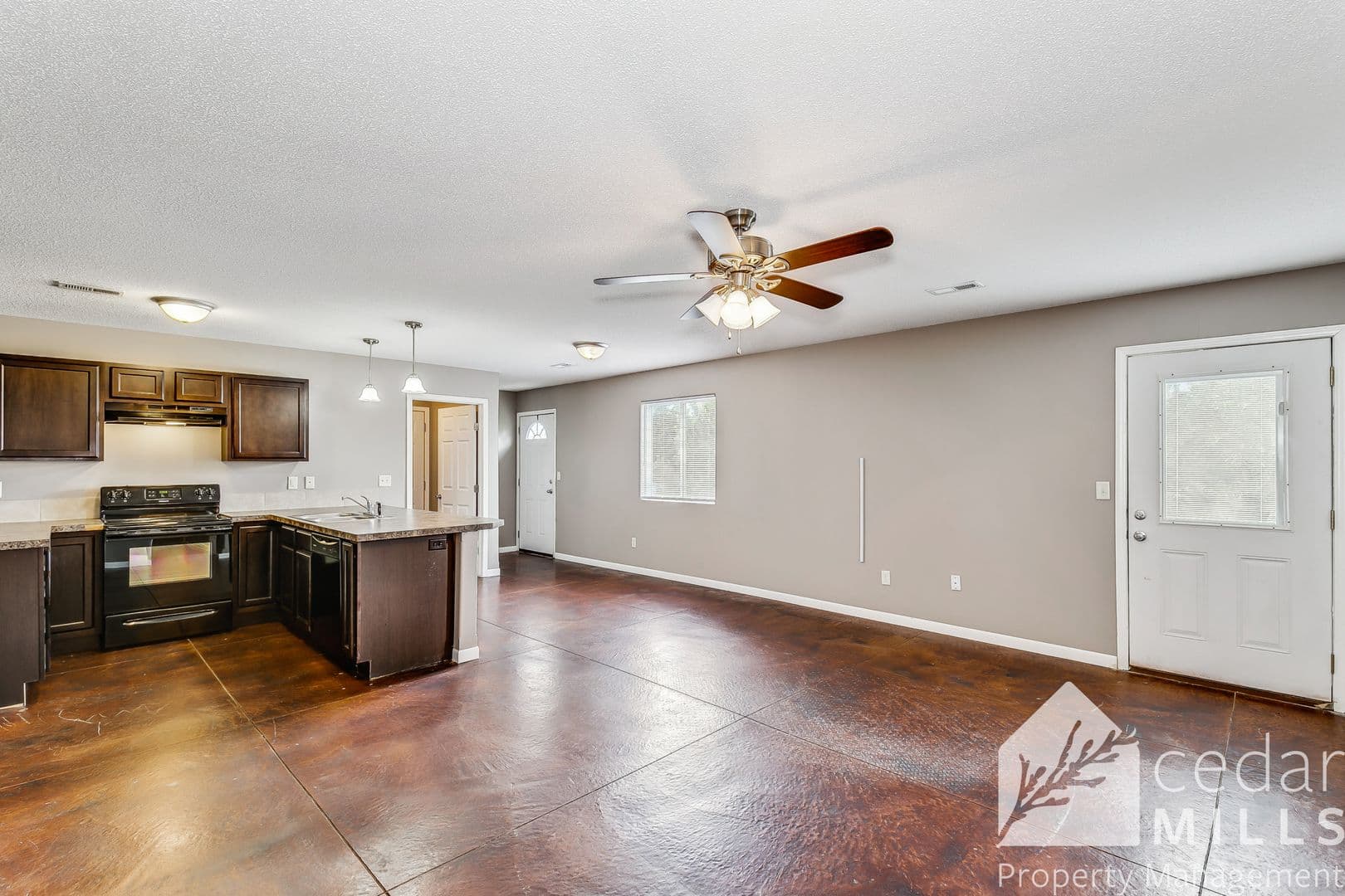 Wichita Apartment: Newell