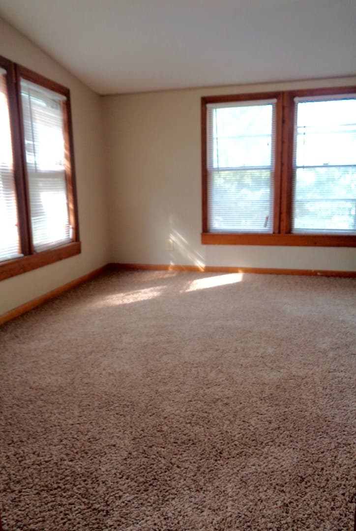 Wichita Apartment: 1723 N. Holyoke