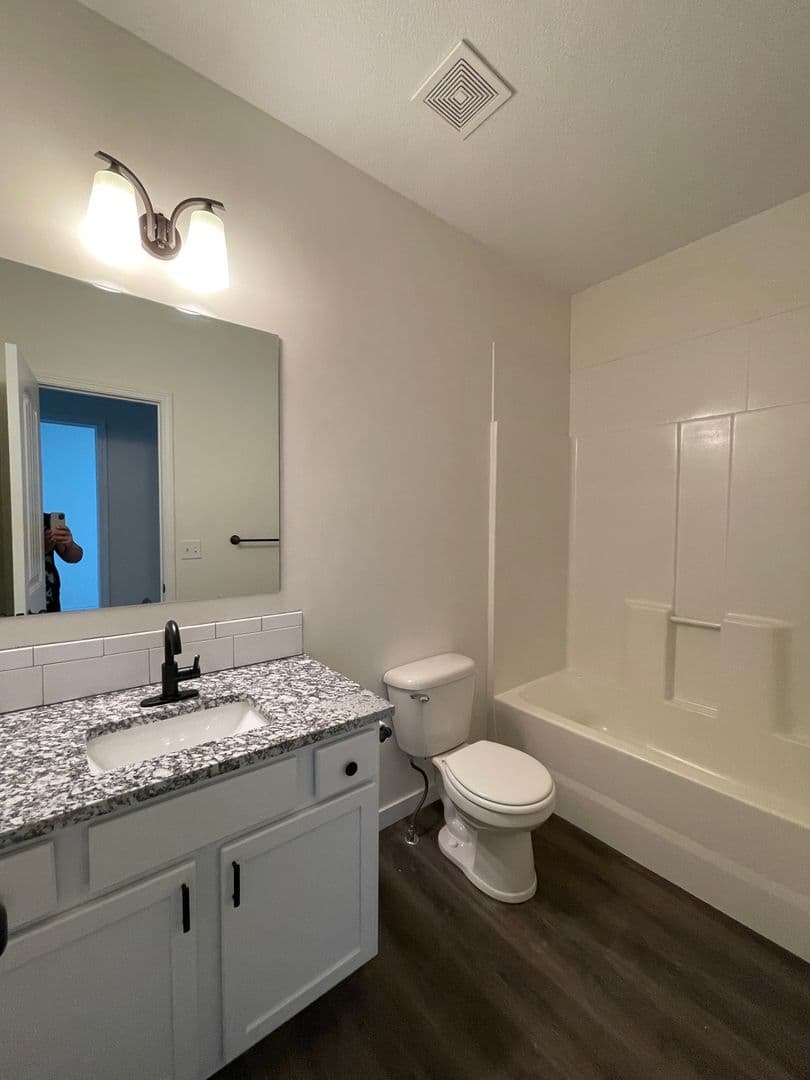 Wichita House: 12610 E Willowgreen