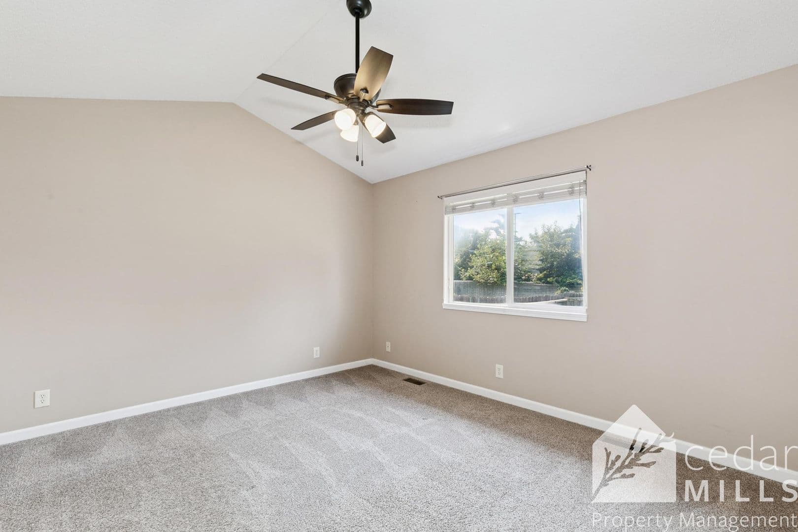 Wichita Apartment: Ironhorse 2 Co-Tenancy