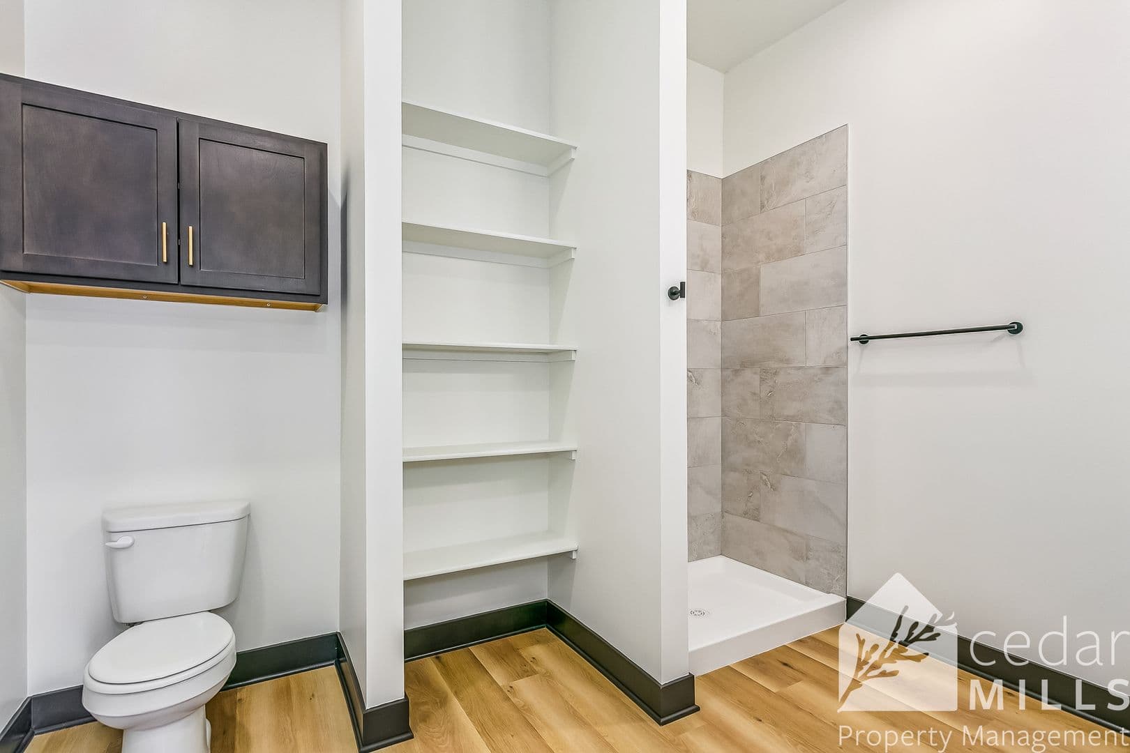 Wichita Apartment: 3205 E English St