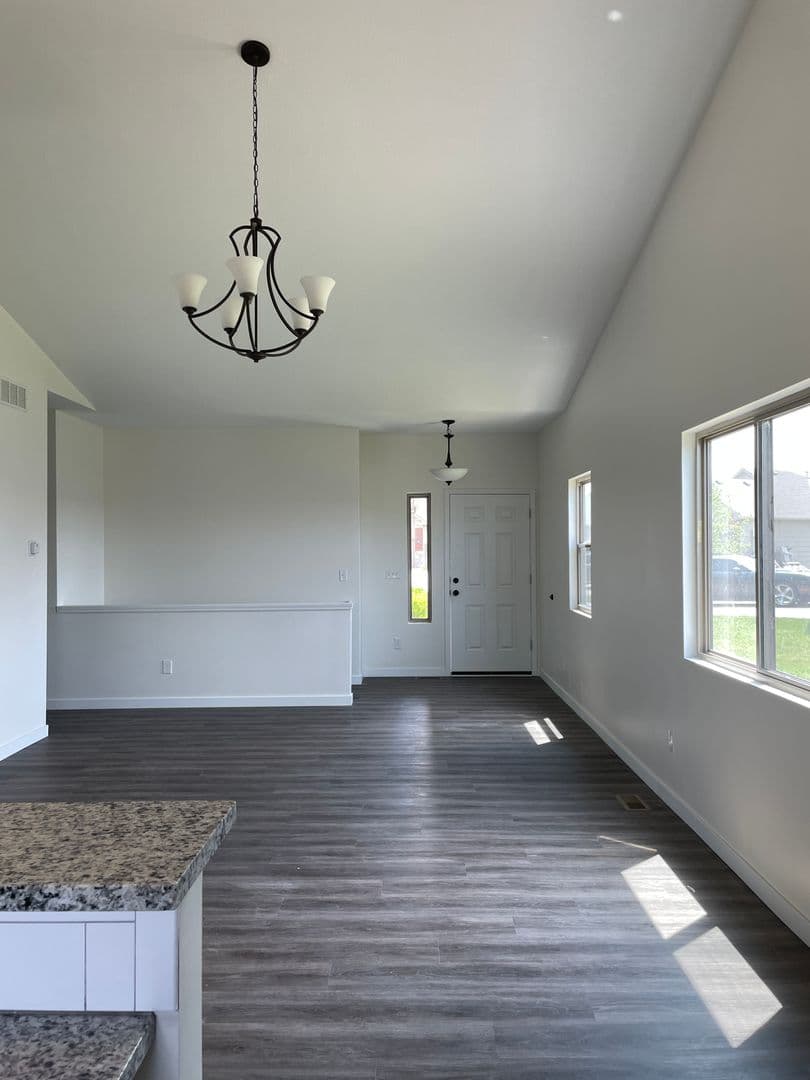 Wichita House: 12610 E Willowgreen