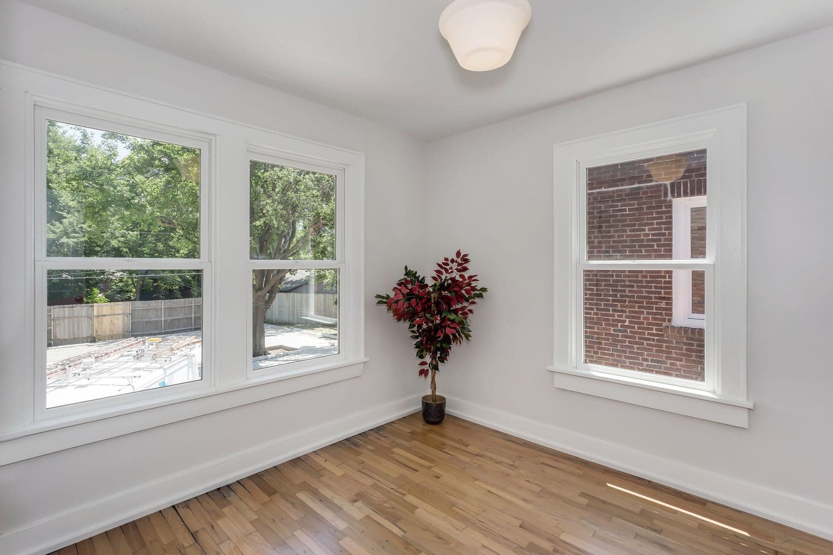 Wichita Apartment: 224 S Kansas
