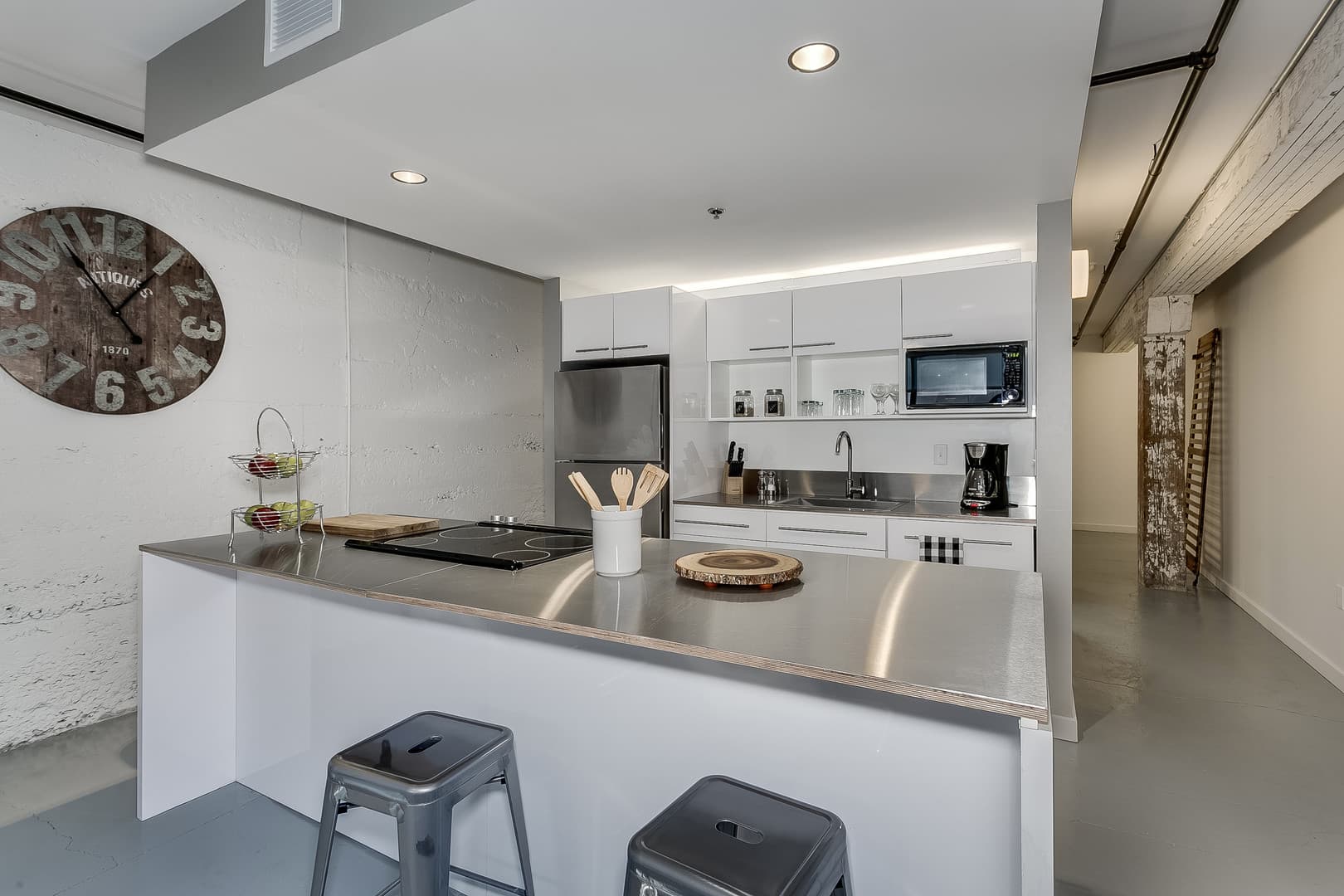 Wichita Apartment: 520 Commerce