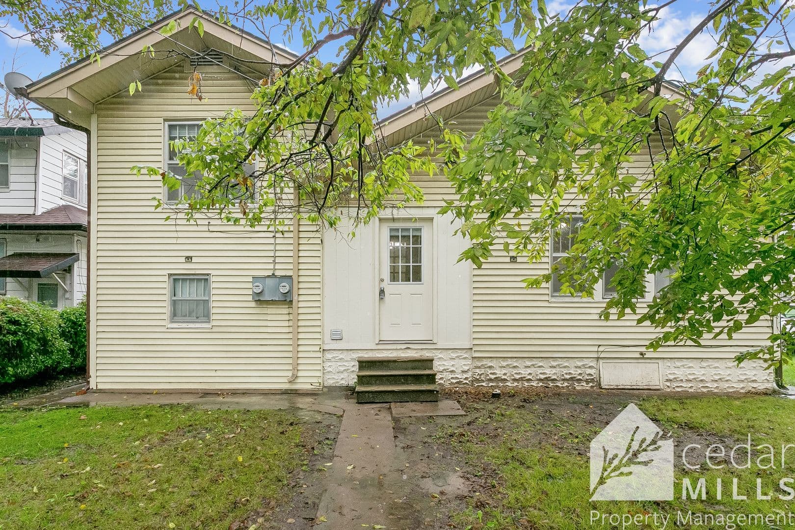 Wichita Apartment: 130 S Charles