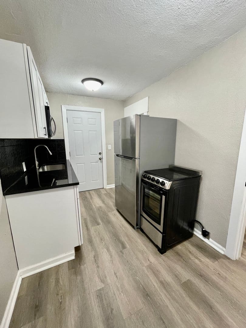 Wichita House: 1705 W Esthner Ave