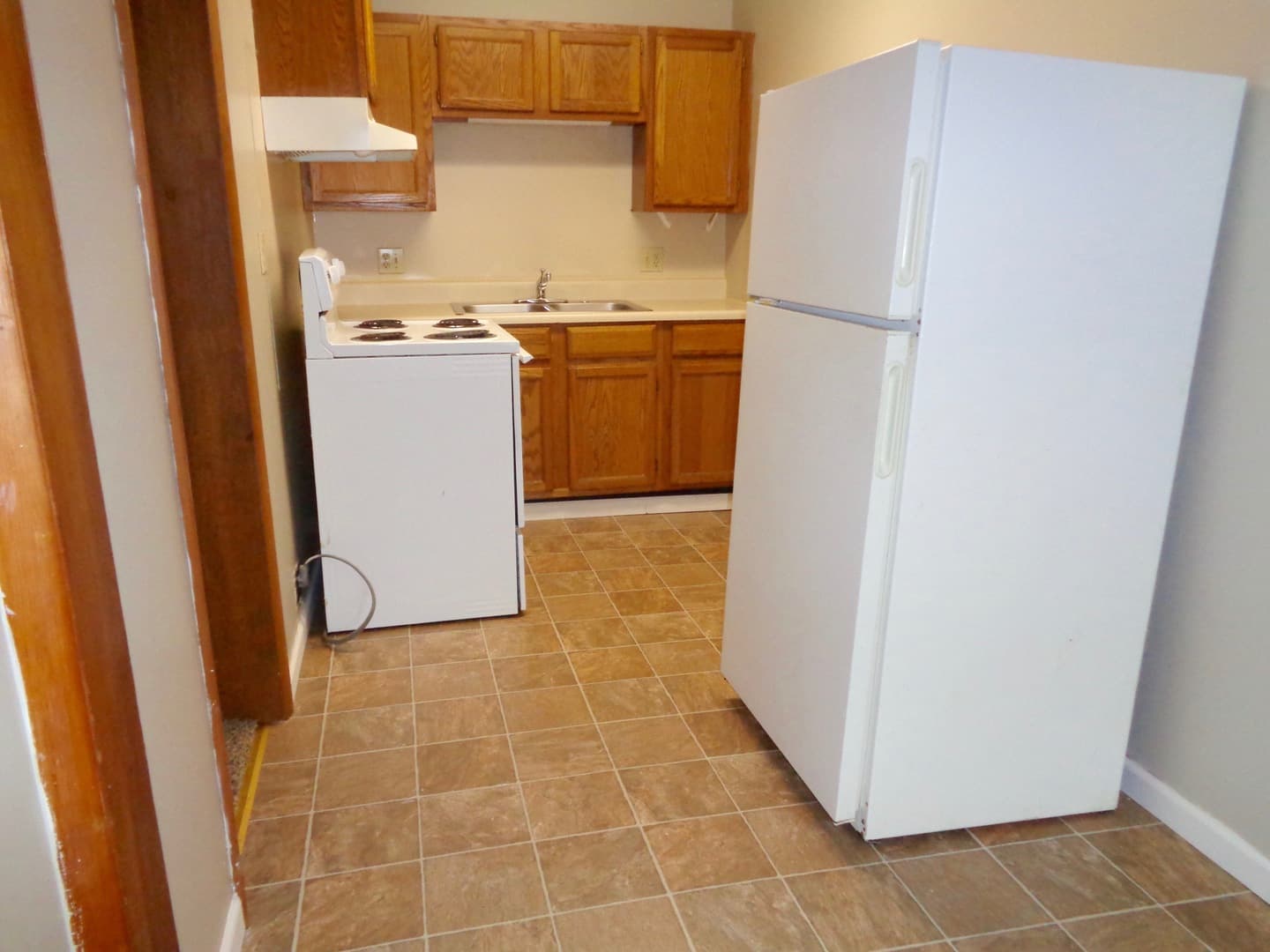 Wichita Apartment: 1723 N. Holyoke