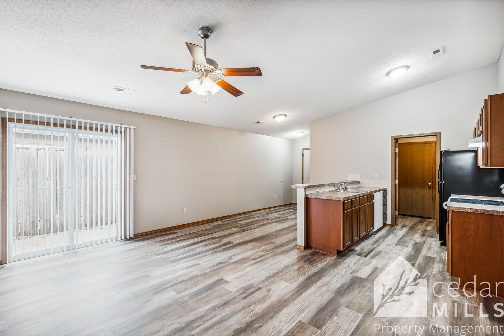 Wichita Apartment: Newell