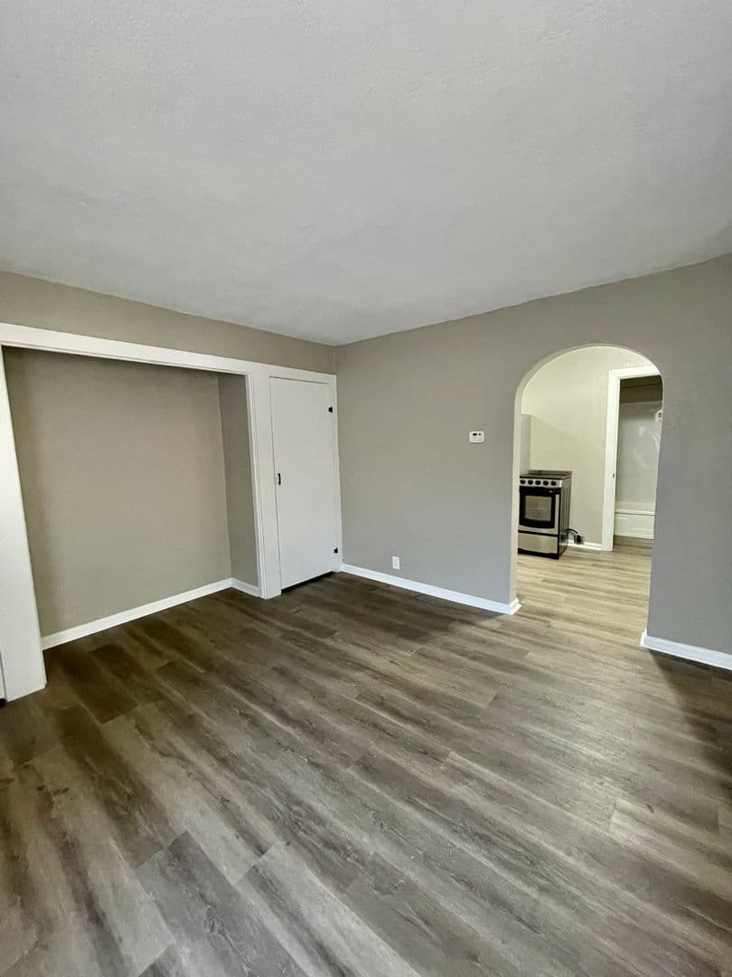 Wichita House: 1705 W Esthner Ave