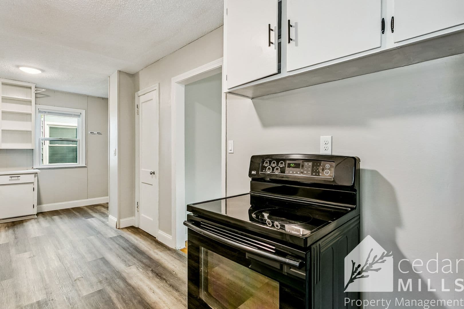 Wichita House: 2517 S Victoria Ave