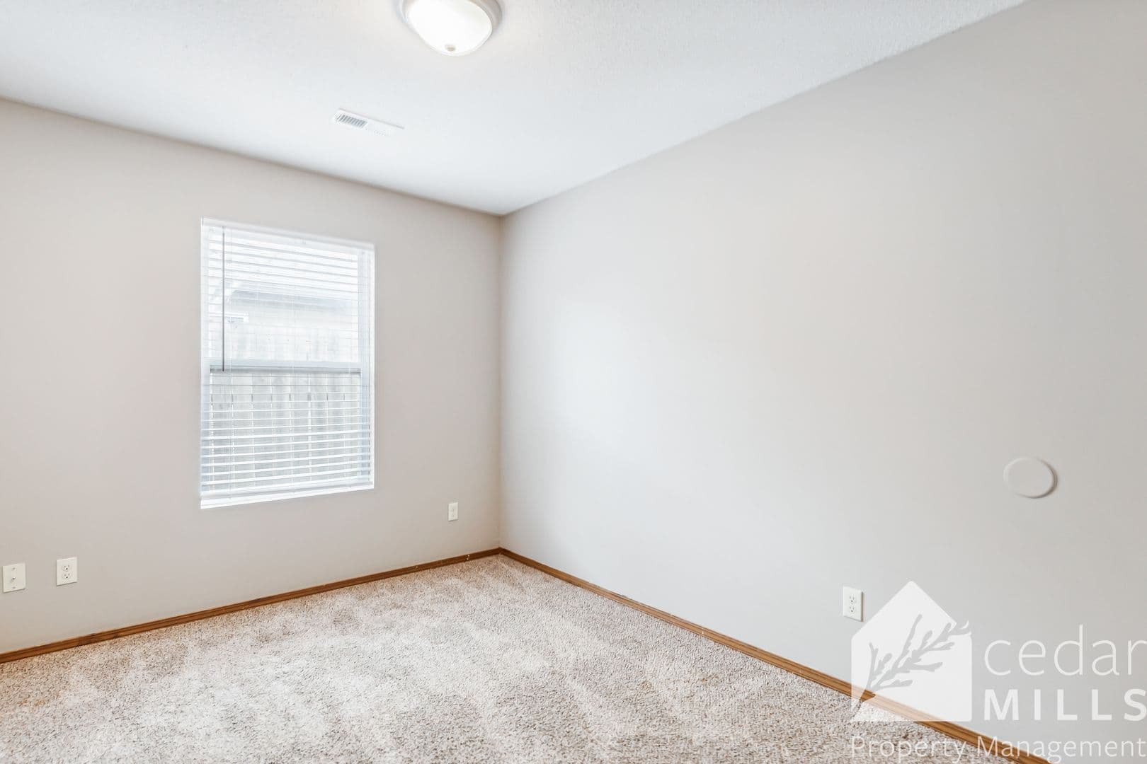 Wichita Apartment: Newell