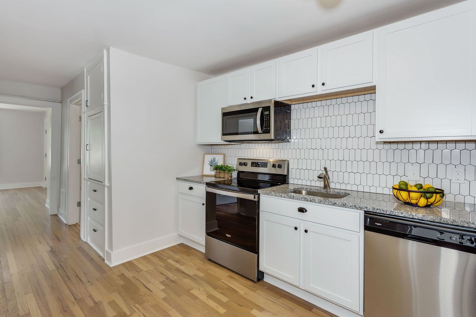 Wichita Apartment: 224 S Kansas