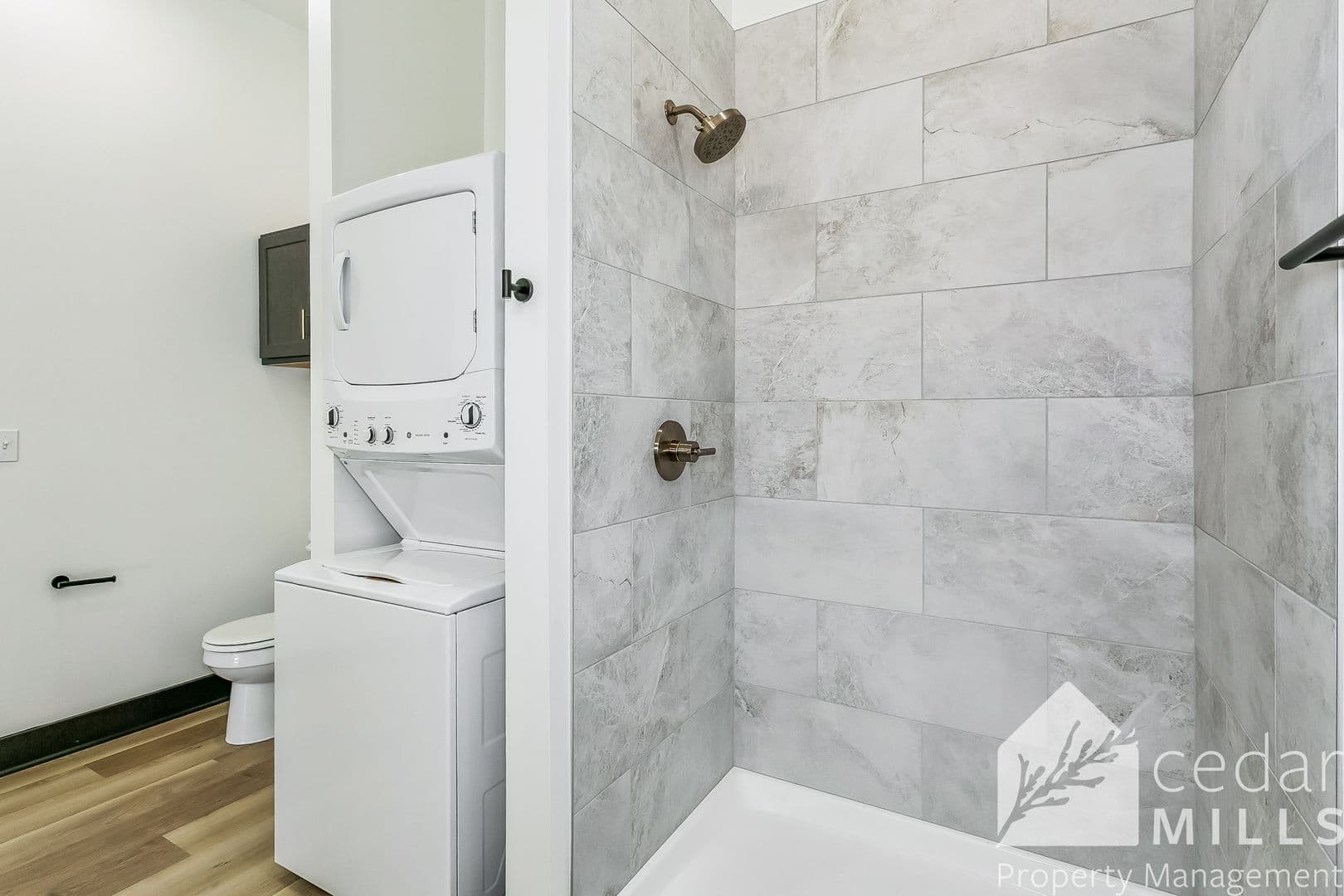 Wichita Apartment: 3205 E English St
