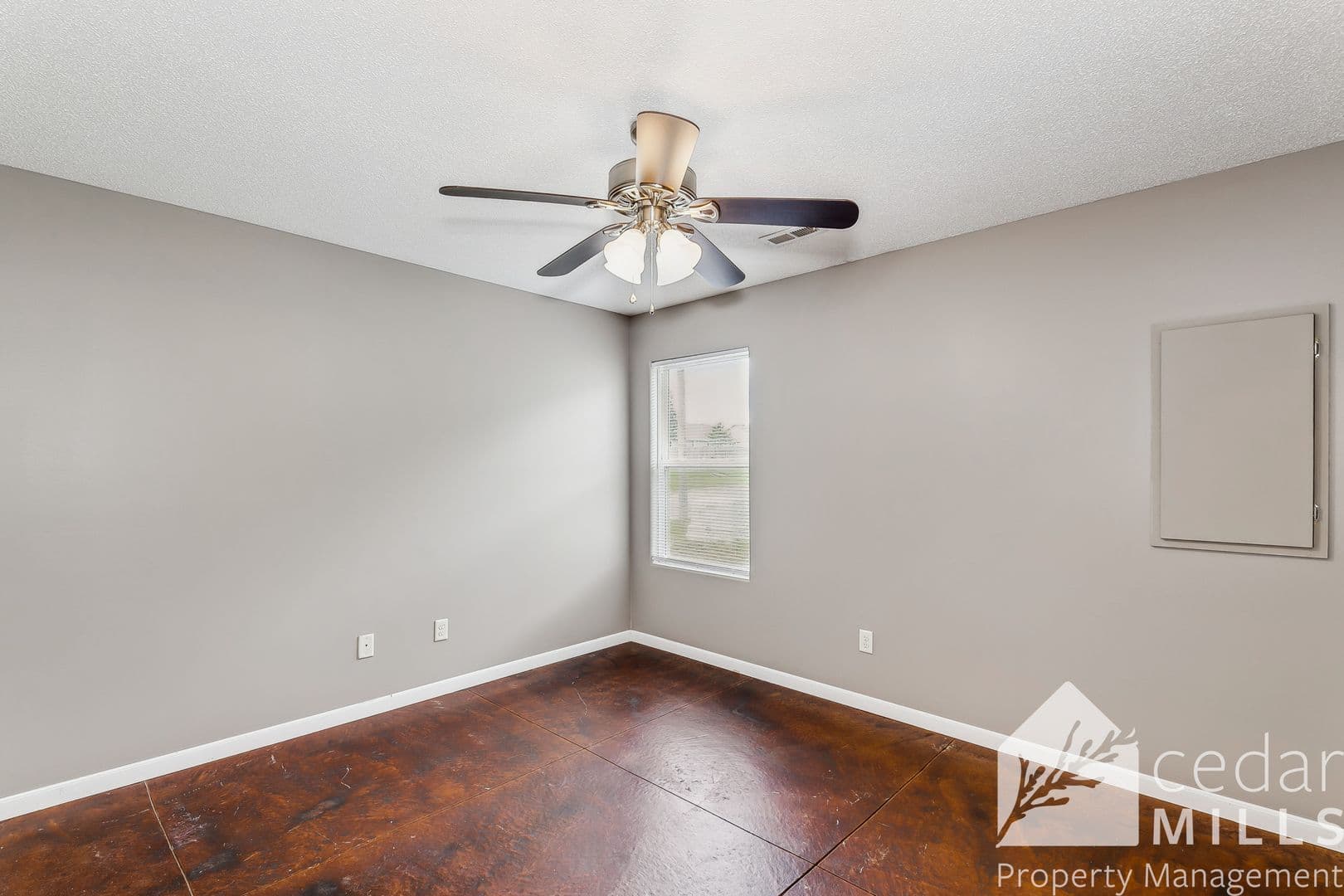 Wichita Apartment: Newell