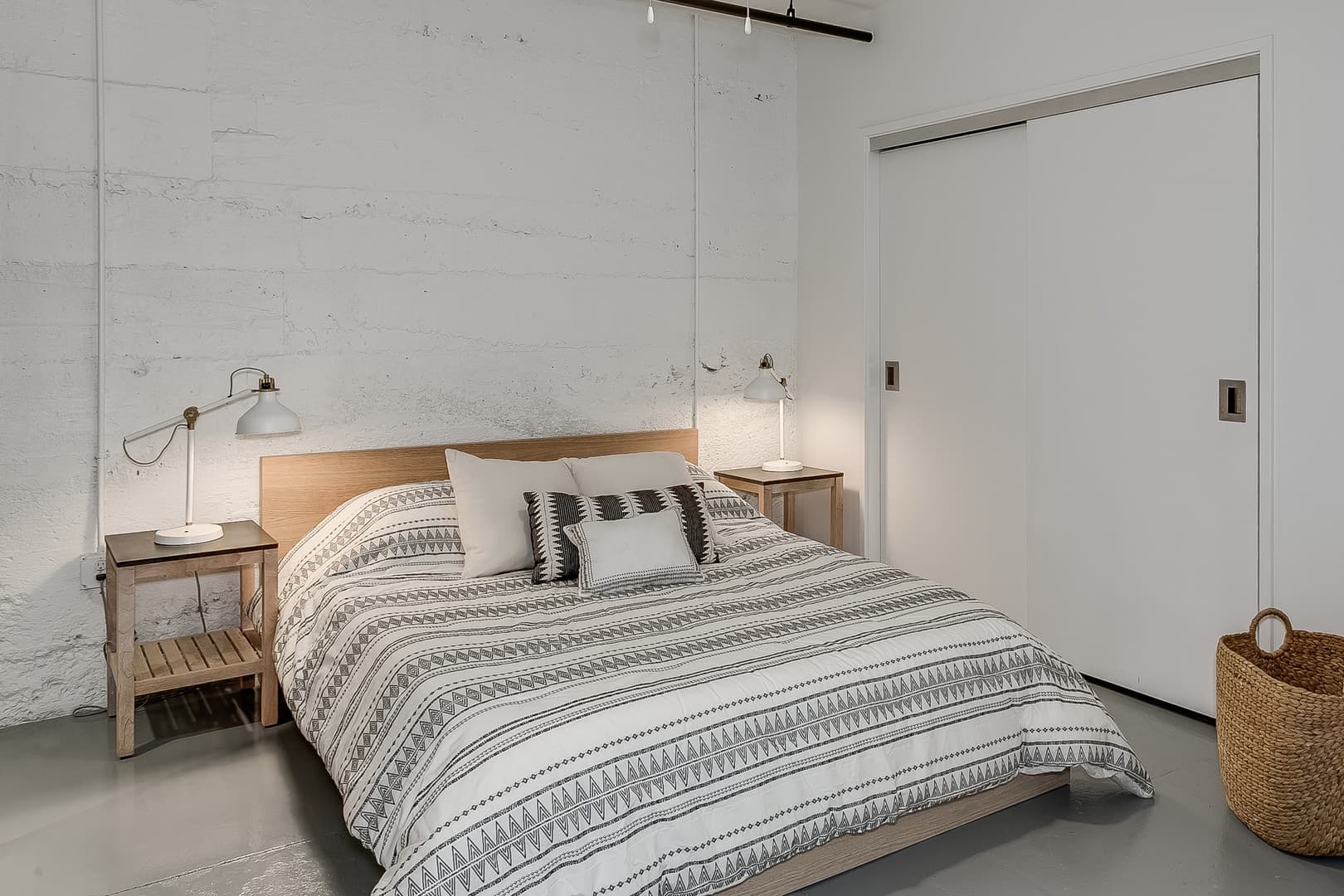 Wichita Apartment: 520 Commerce