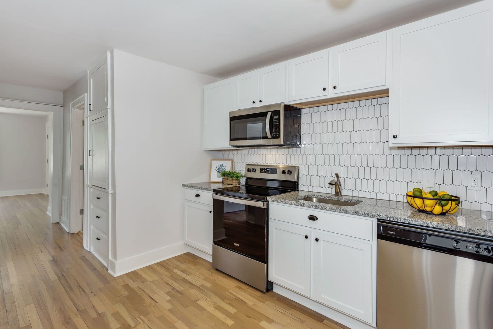 Wichita Apartment: 224 S Kansas