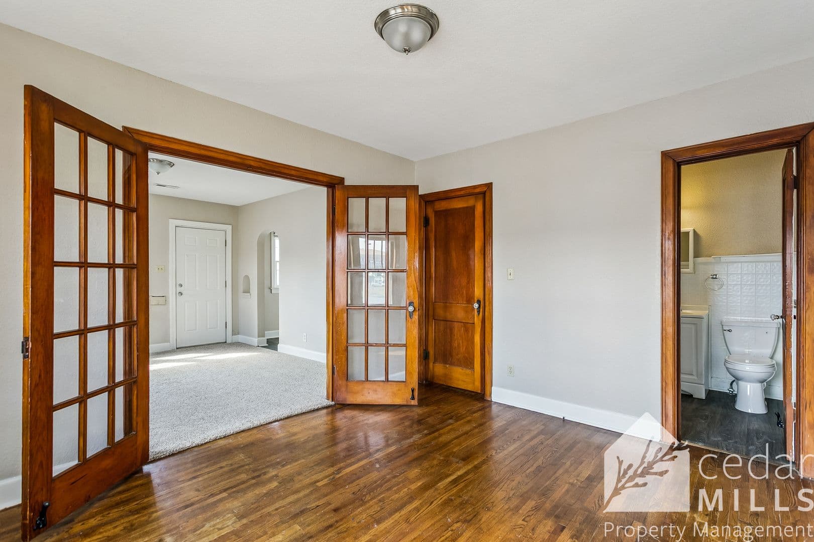 Wichita Apartment: 405 N. Hillside