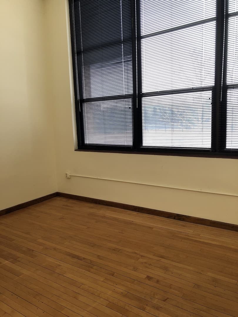 Wichita Apartment: 1220 E. Kellogg