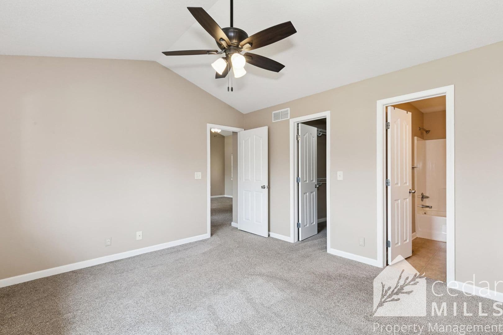 Wichita Apartment: Ironhorse 2 Co-Tenancy