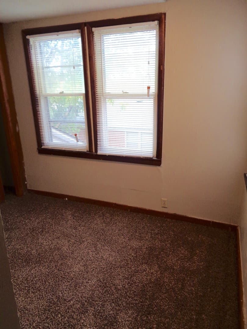 Wichita Apartment: 1723 N. Holyoke