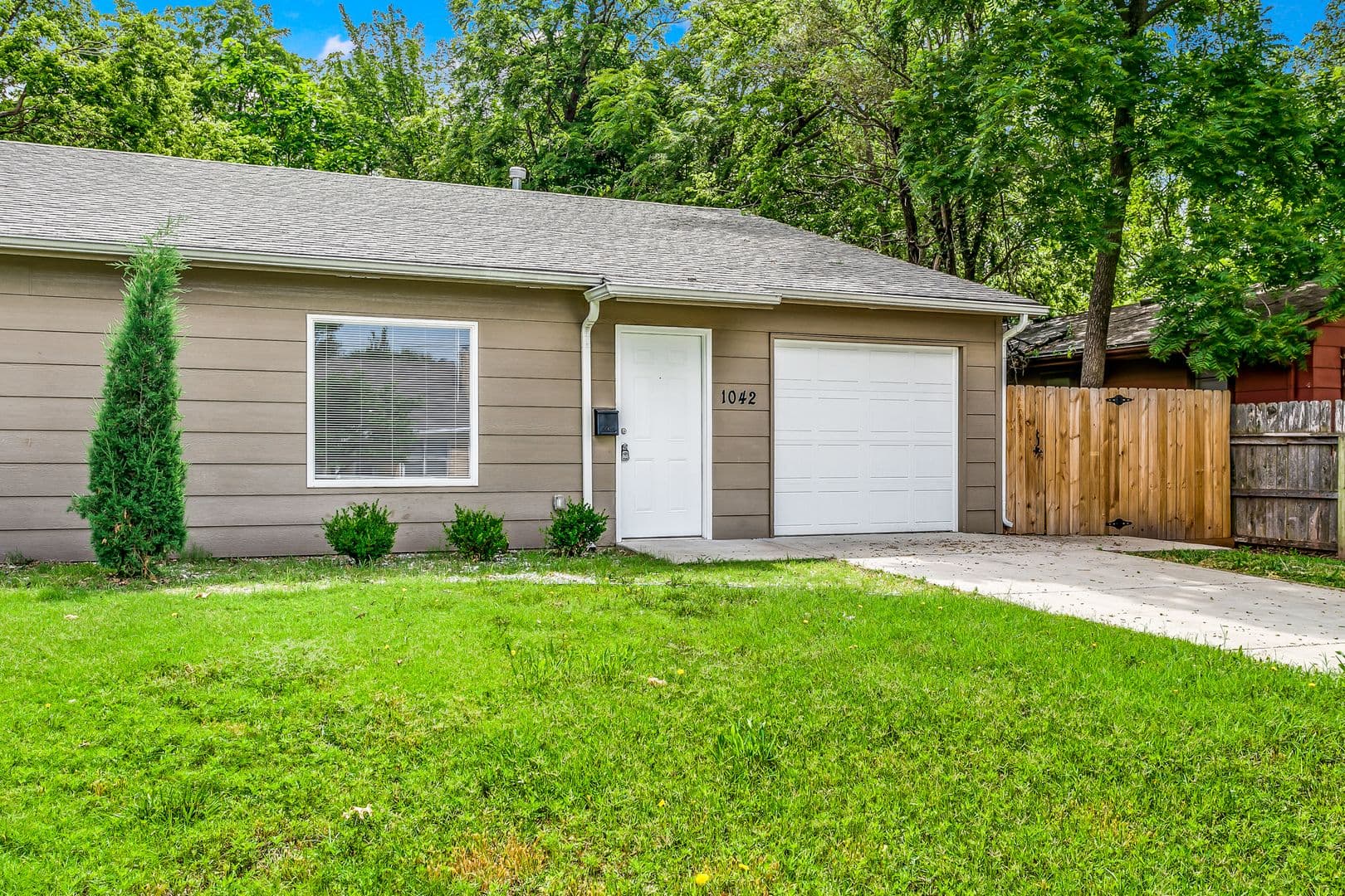 Wichita Townhome: 1042 S Vassar St