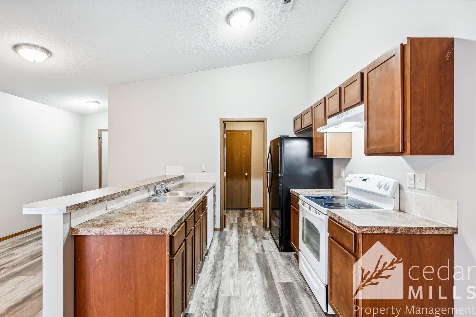 Wichita Apartment: Newell