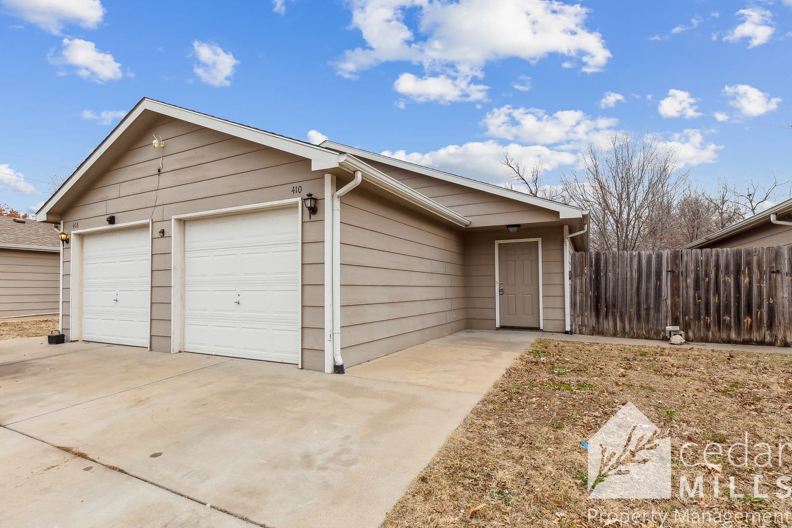 Wichita Apartment: Newell