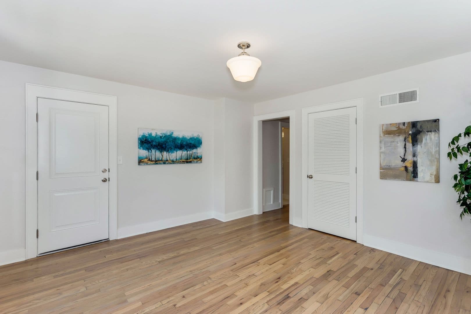 Wichita Apartment: 224 S Kansas