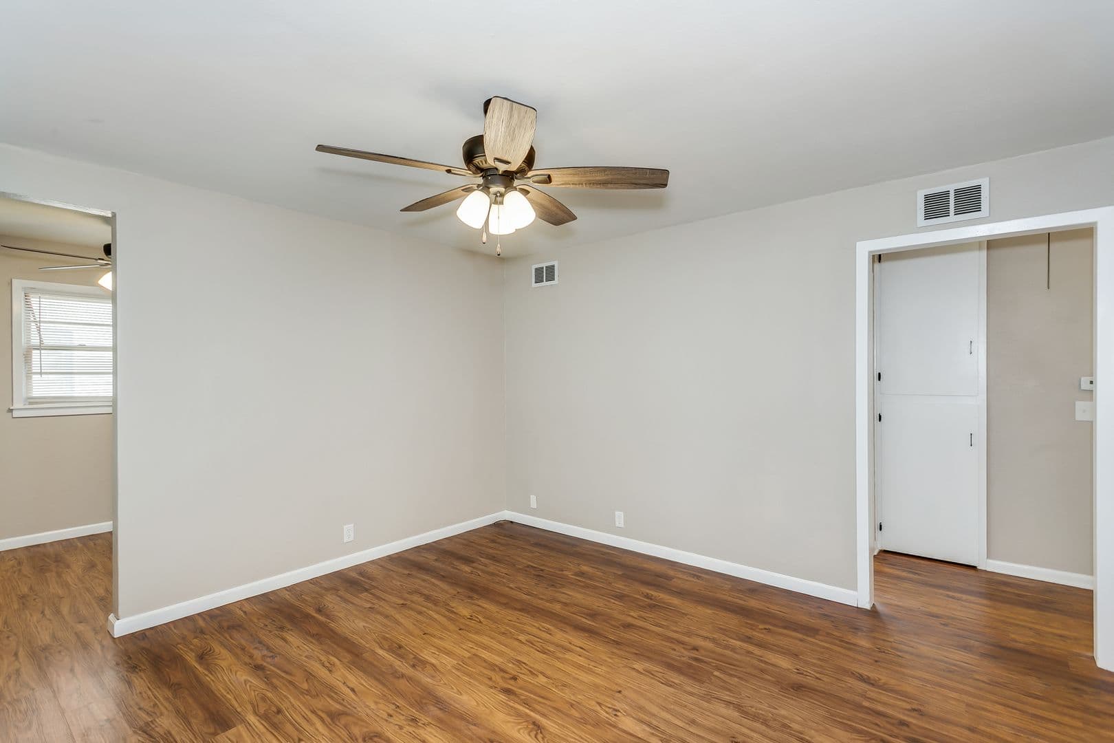 Wichita House: 2060 S Bonn