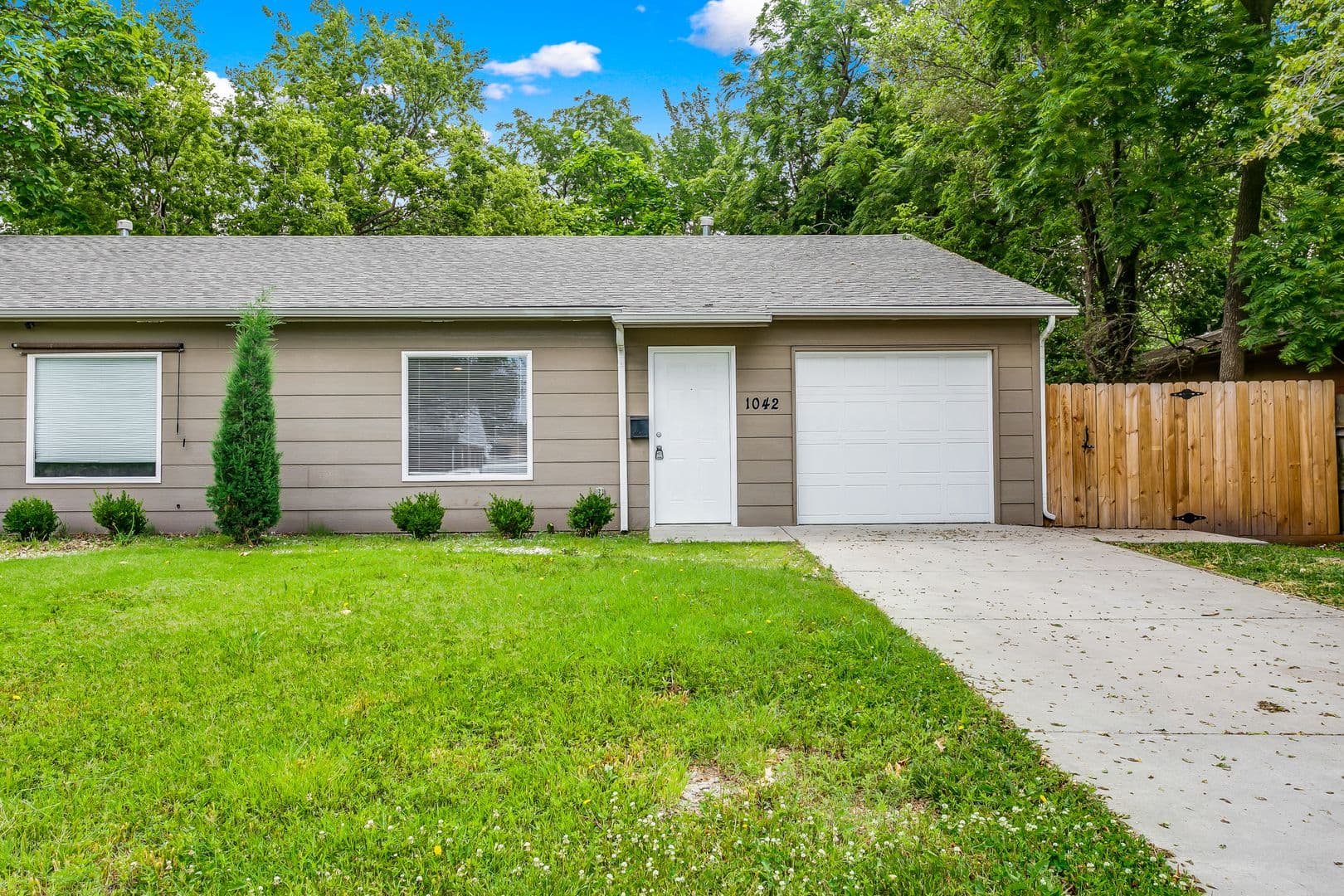 Wichita Townhome: 1042 S Vassar St