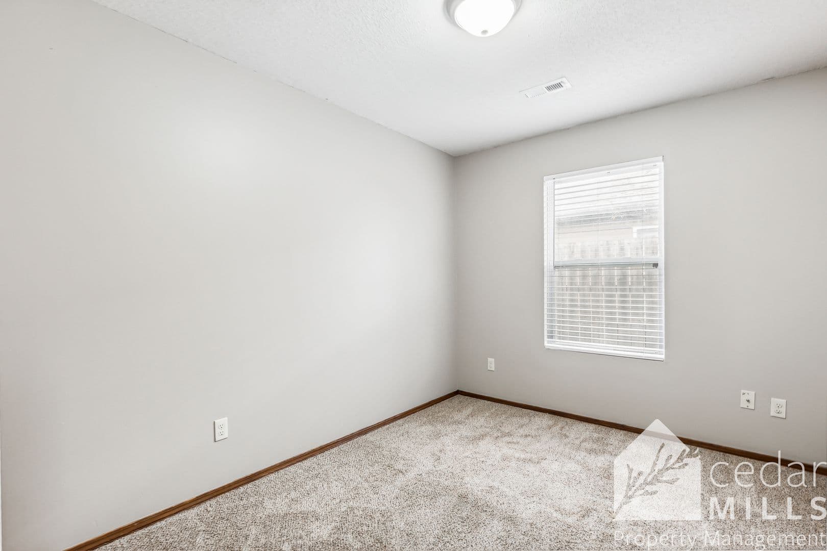 Wichita Apartment: Newell