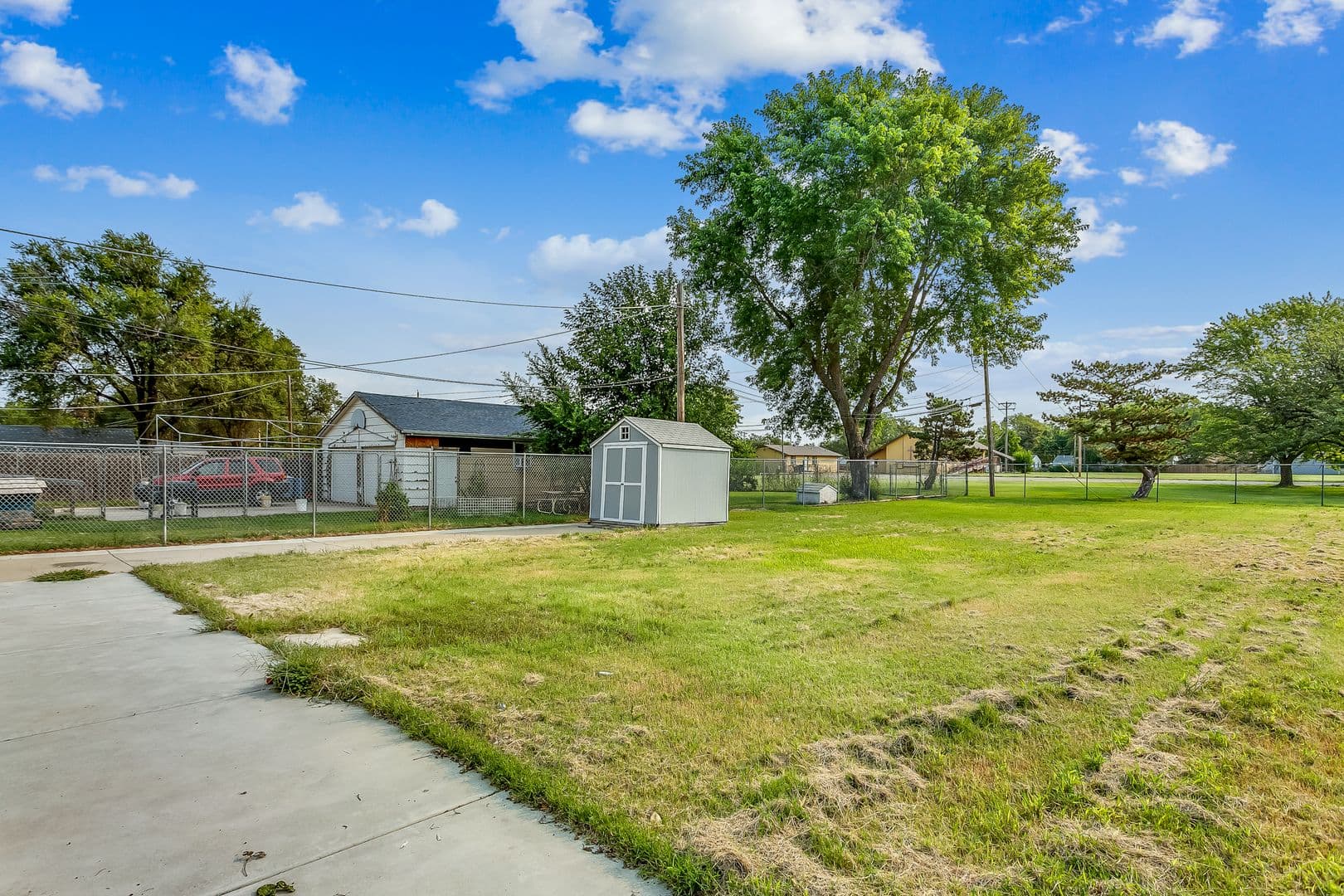 Wichita House: 2060 S Bonn