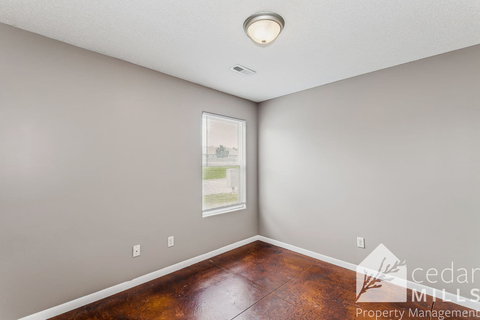 Wichita Apartment: Newell