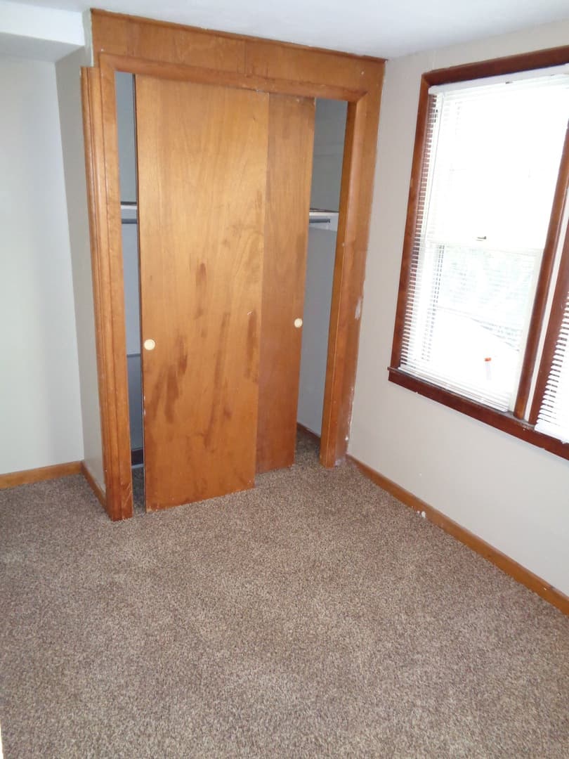 Wichita Apartment: 1723 N. Holyoke