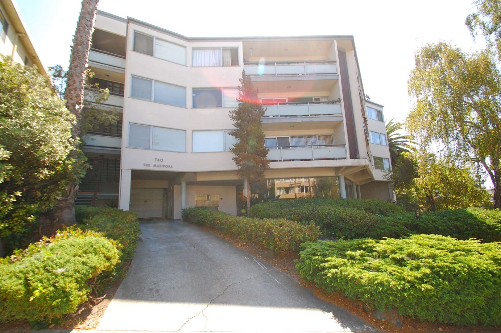 Oakland Apartment: 740 Oakland Avenue