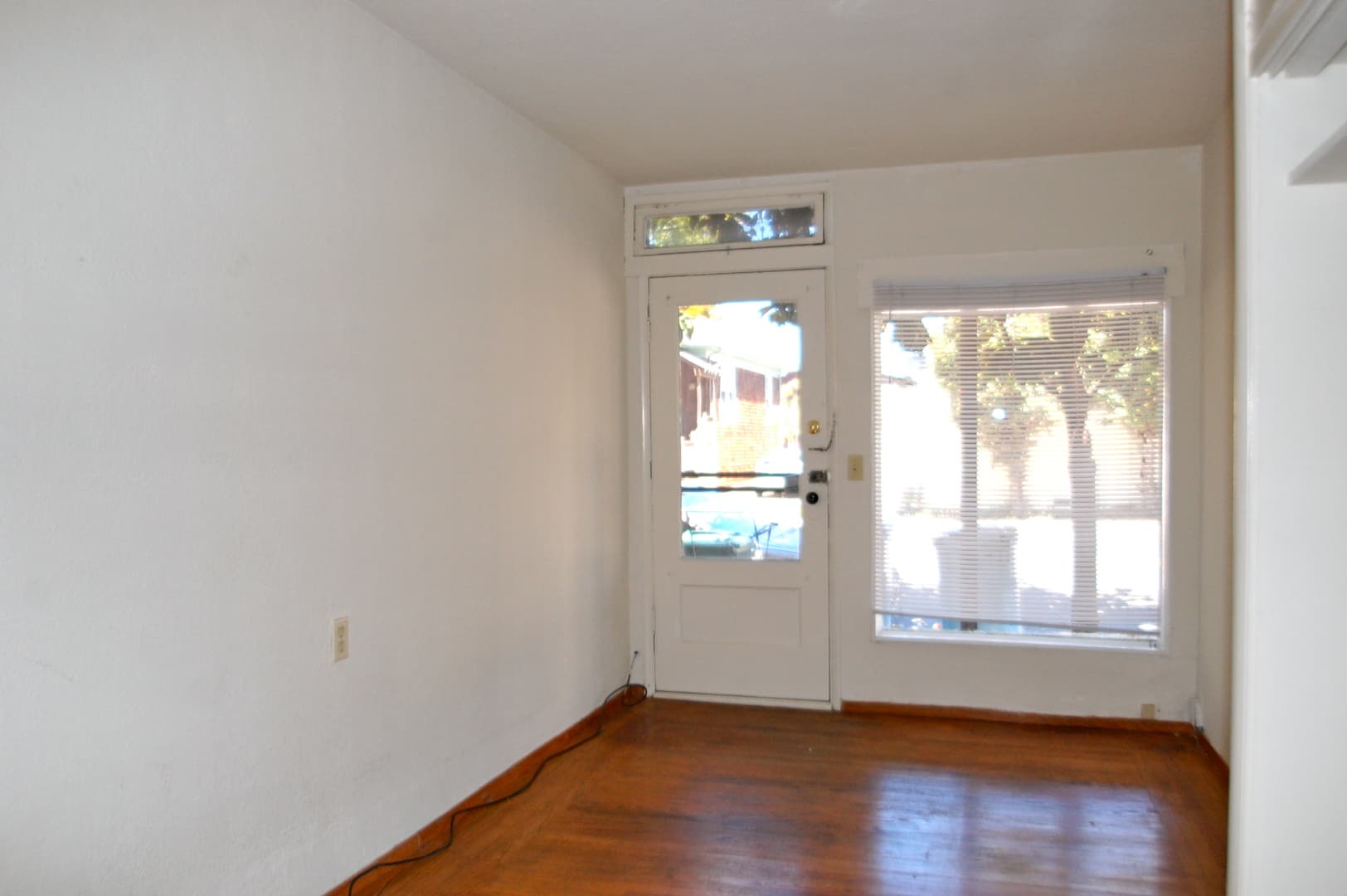 Berkeley Apartment: 2100 California St